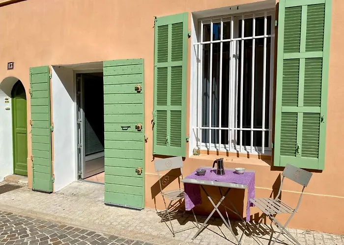 Droit au port par Dodo-a-Cassis