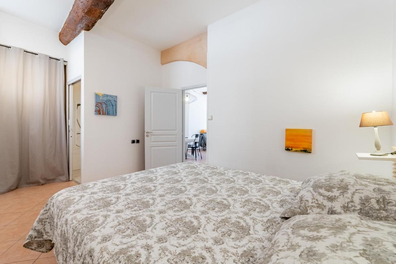 Droit Au Port Par Dodo-a-cassis Appartement *
